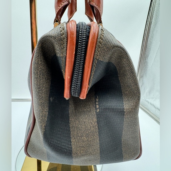 Fendi-Authentic- Pecan Canvas Boston Bag Brown / Black - Picture 4 of 16